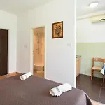 Xenia Appartement *